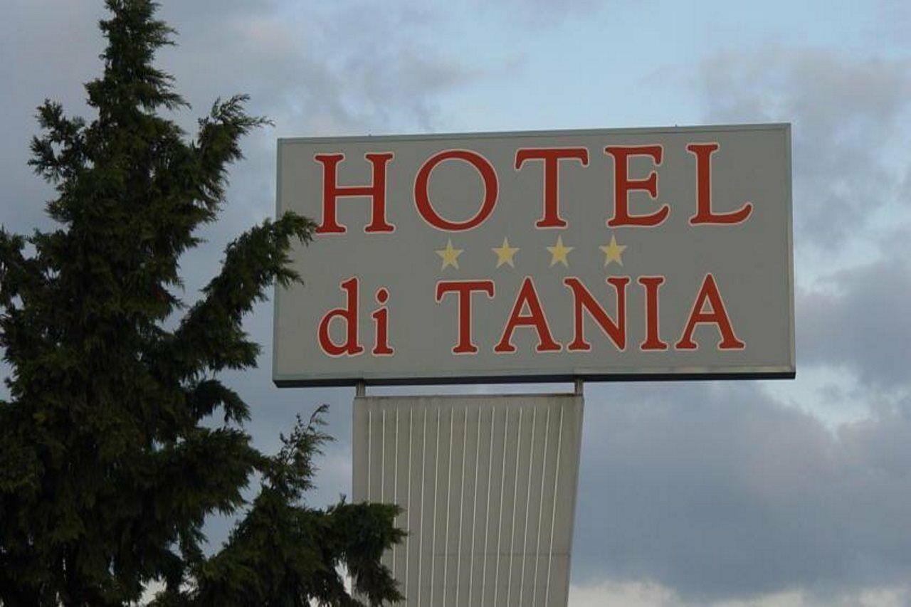 Hotel Di Tania Oraiókastron Exteriér fotografie